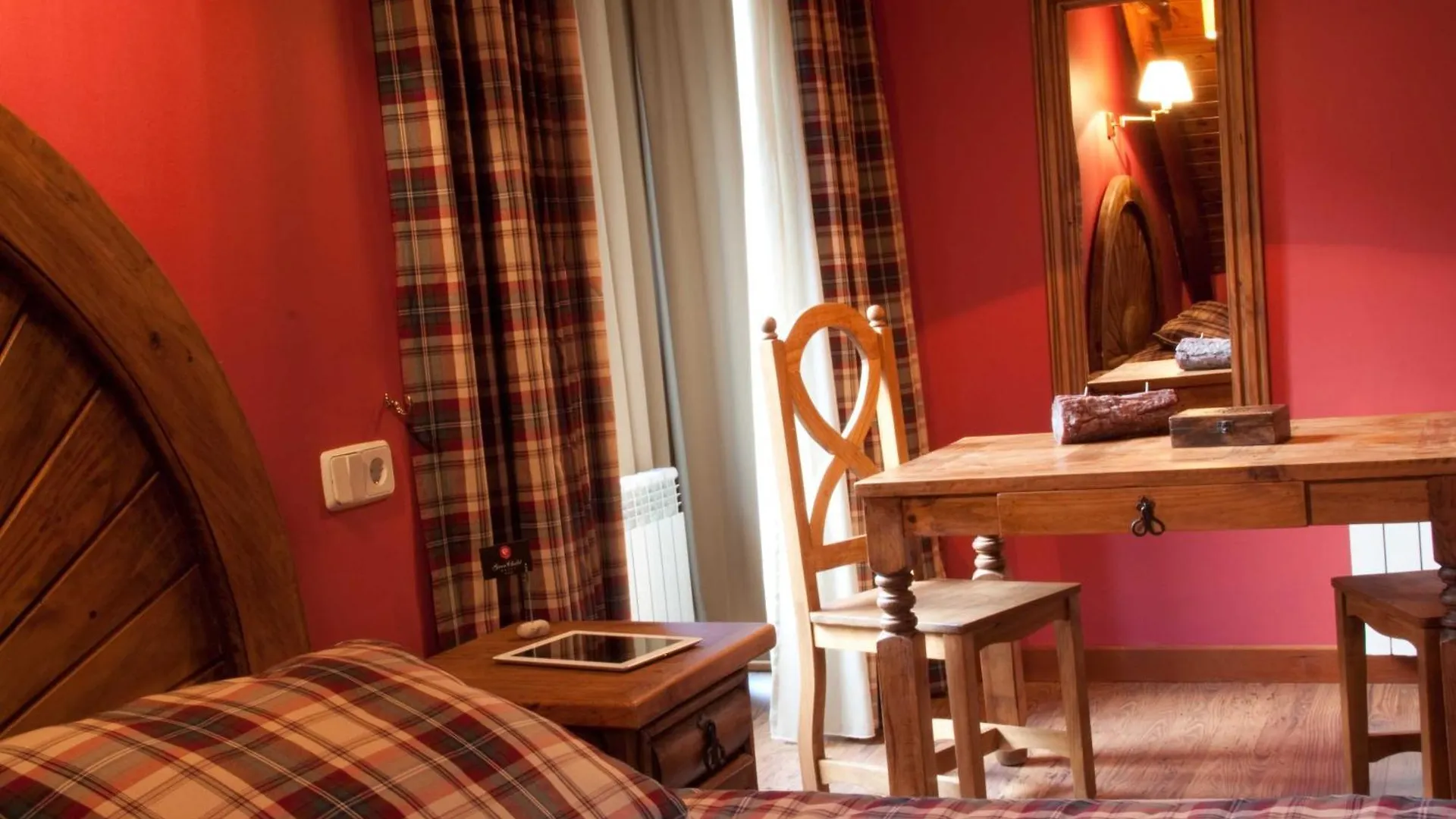 Gran Chalet Hotel & Petit Spa 3*, Vielha Spain
