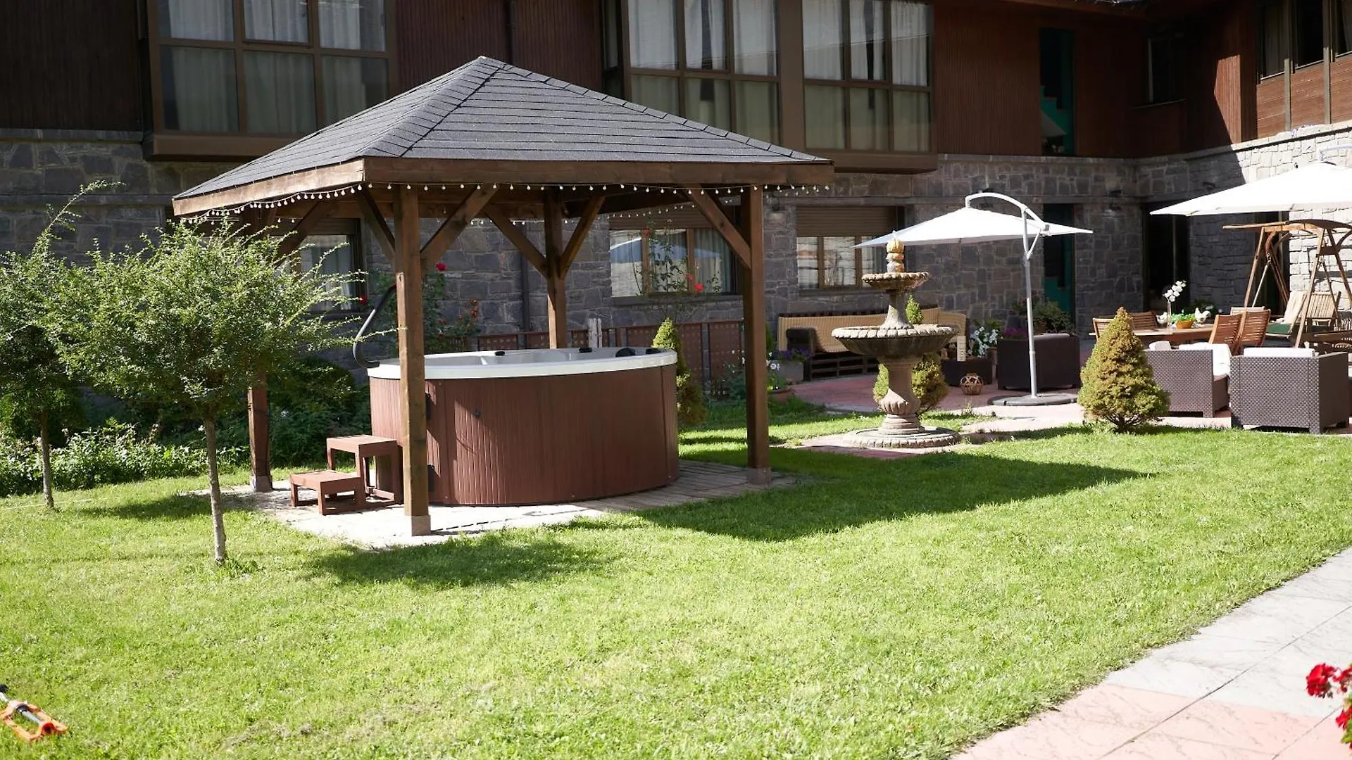 Gran Chalet Hotel & Petit Spa 3*, Vielha